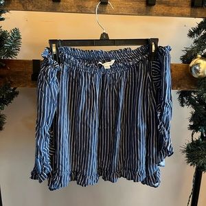 American Eagle off the shoulder blouse sz Md